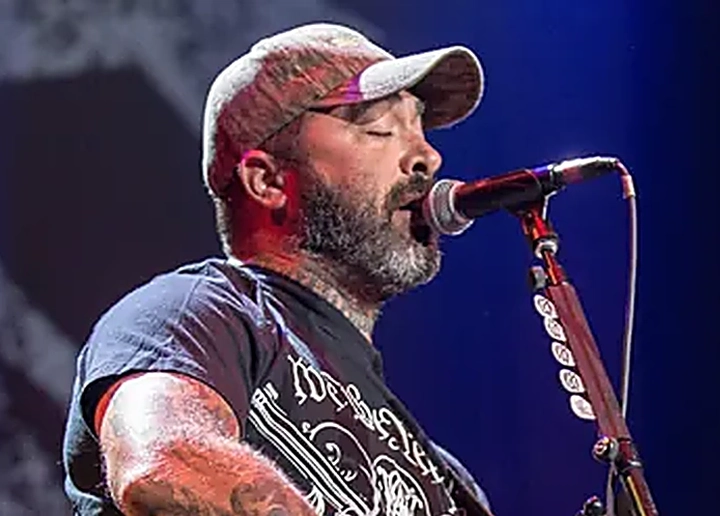 Aaron Lewis