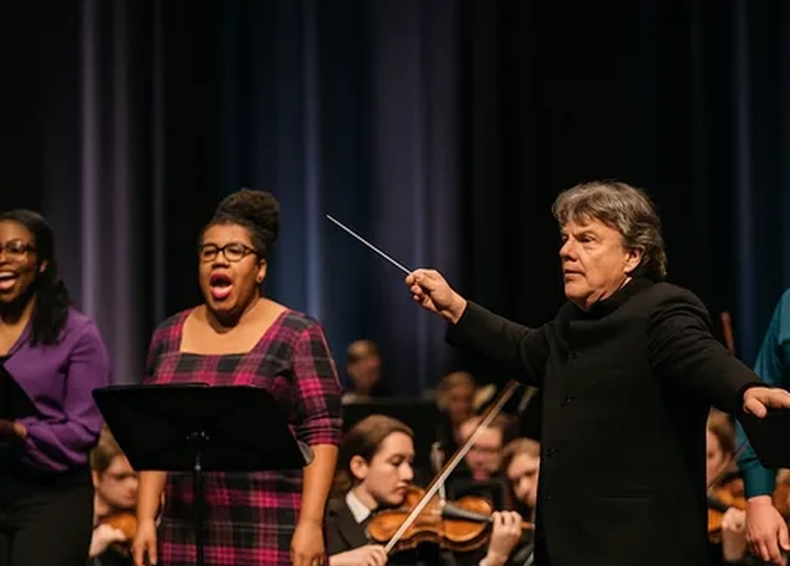 Akron Symphony Orchestra: Symphonie Fantastique
