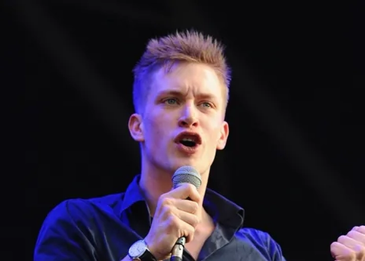 Daniel Sloss