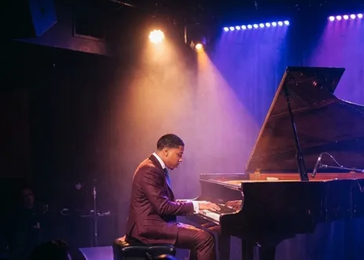 Christian Sands