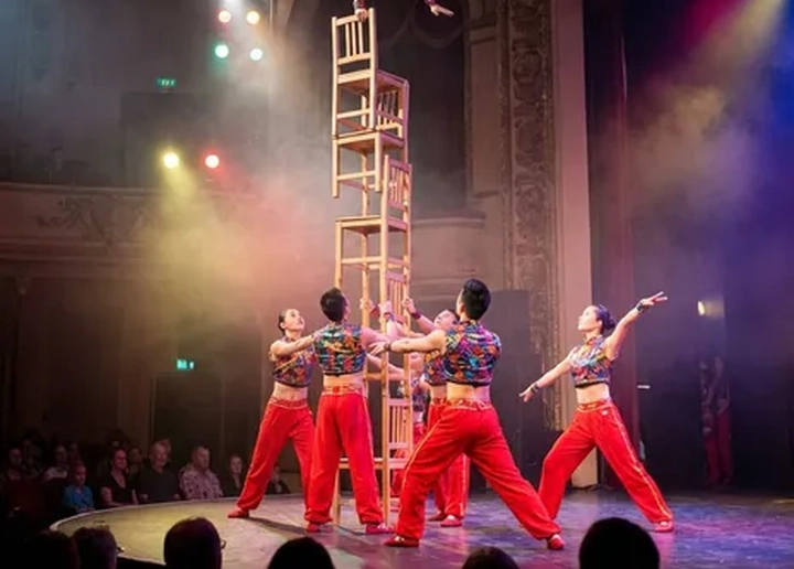 The Peking Acrobats