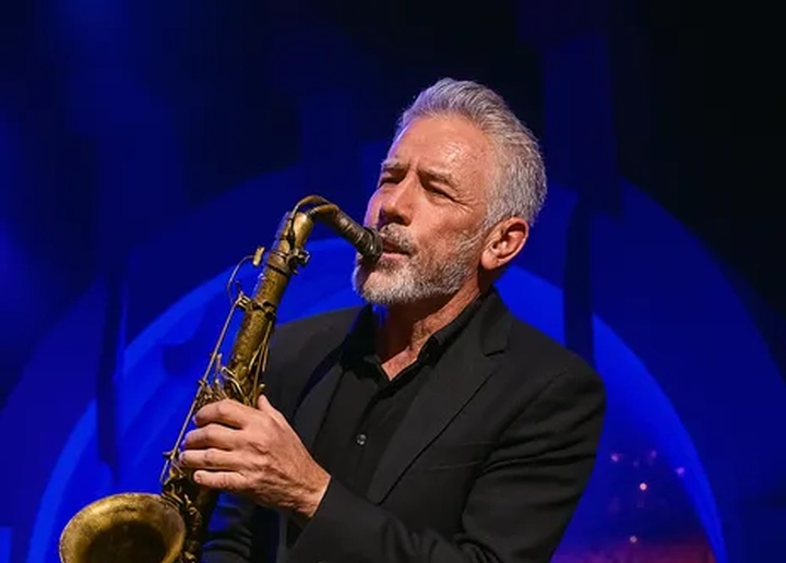 Dave Koz