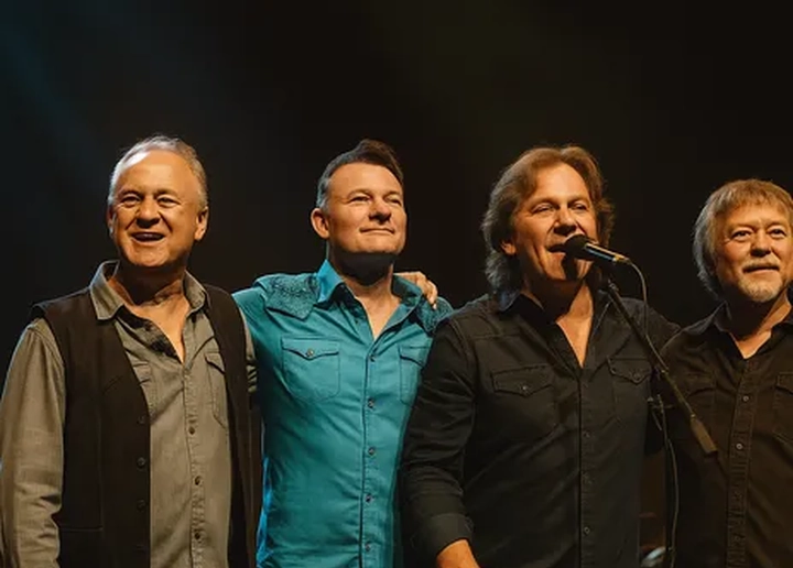 Hotel California - A Tribute to The Eagles