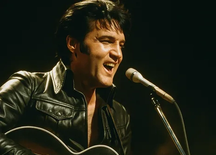 ELVIS: In Person