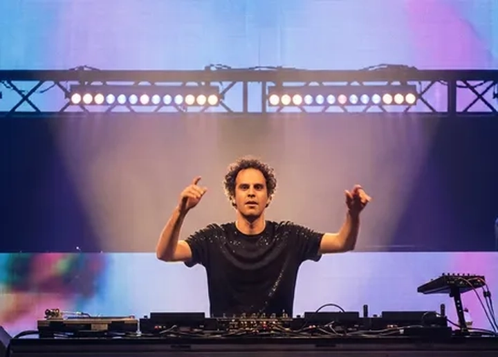 Four Tet