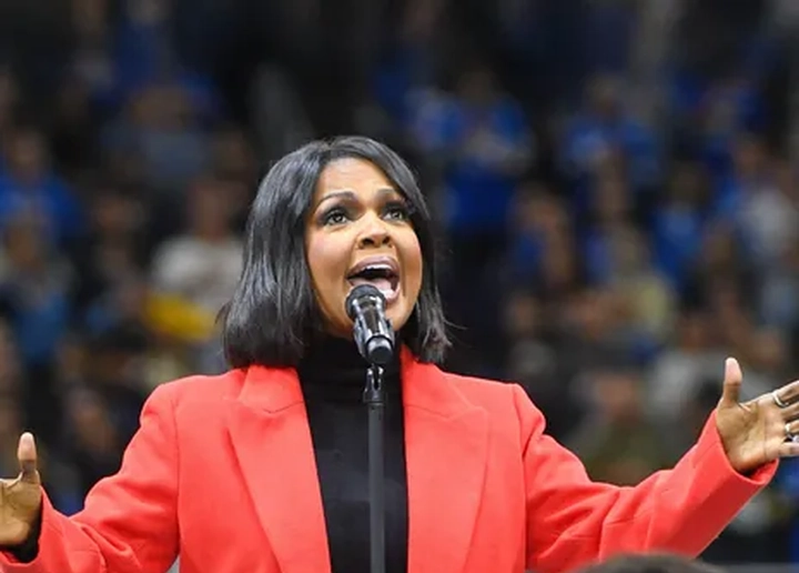 CeCe Winans