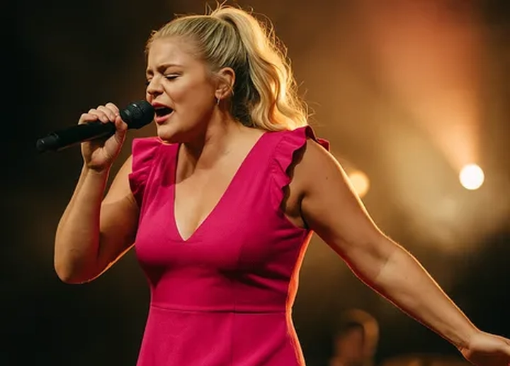 Lauren Alaina