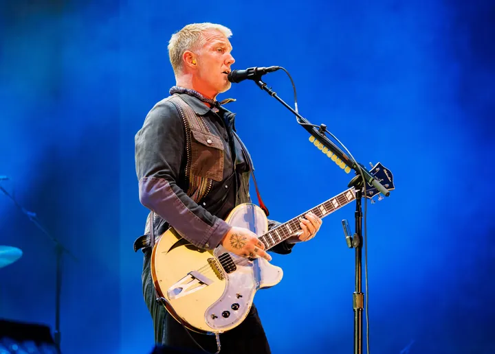 Queens Of The Stone Age & Pixies